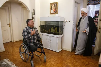 حضور نمایندگان رهبر انقلاب در منازل تعدادی از جانبازان سرافراز