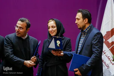 تقدیر از تیم های برگزیده در هفتمین دوره مسابقات ملی مناظره دانشجویان ایران