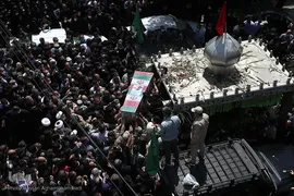 مراسم تشییع پیکر مطهر شهید مدافع حرم «جواد الله‌کرم» در محله مهرآباد جنوبی
