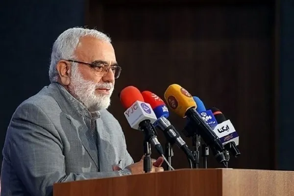 یاوران اشتغال و خودکفایی مددجویان کمیته امداد تجلیل شدند
