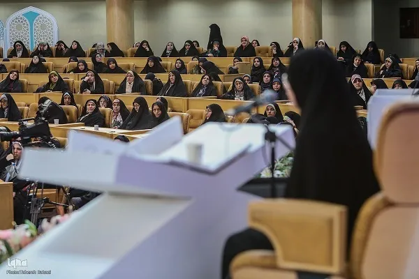Ang Paligsahan sa Quran na Pandaoigdigan ng Iran ay Natapos ang Bahagi ng Kababaihan