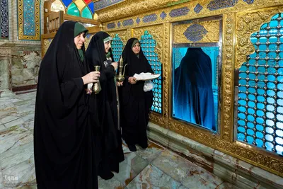 غبارروبی حرم مطهر امامزاده طاهر(ع)