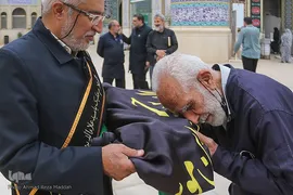 آیین تعویض پرچم آستان مقدس حضرت سید علاءالدین حسین(علیه السلام)‎‎
