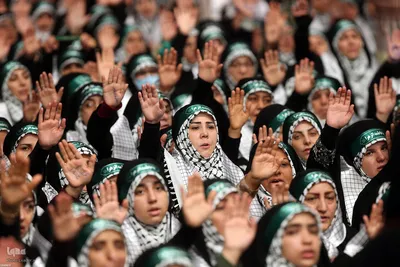 دیدار هزاران نفر از بسیجیان با رهبر انقلاب