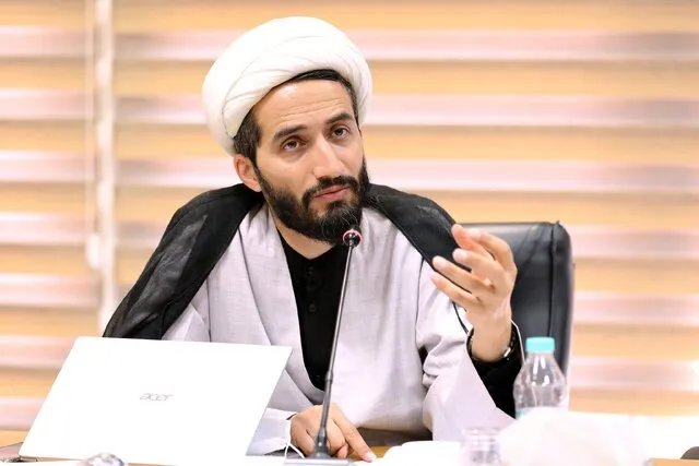 جدول عناوین دروس و رشته‌های تحصیلی بازبینی می‌شود