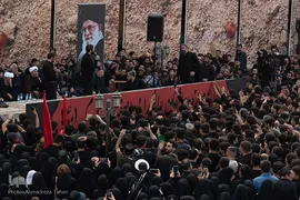 اجتماع عظیم عاشورایی مردم اصفهان در میدان امام حسین (ع)