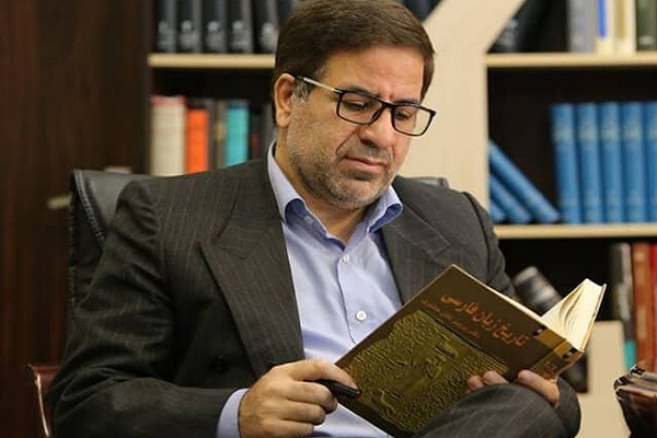 هنوز آماده نیست////// «شعر؛ کتاب ؛ سیاستگذاری»؛ اهتمام سه‌گانه «رهبر شهید» به زبان فارسی +صوت