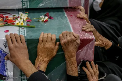 آئین استقبال از پیکر مطهر ۹ شهید دفاع مقدس در شیراز‎‎