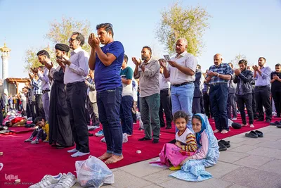 نماز عید فطر در حرم شاهچراغ (ع)