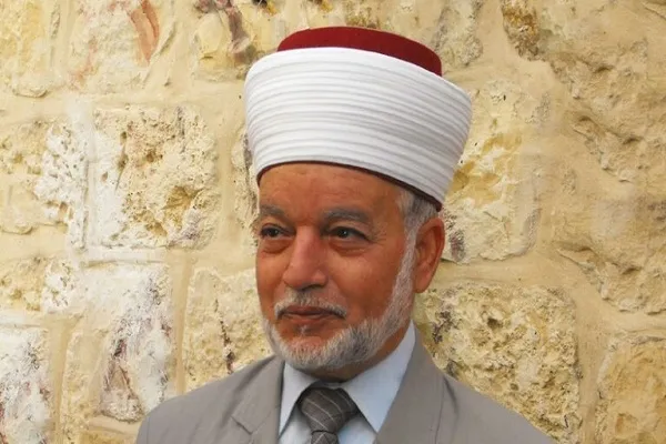 مفتي القدس يدعو لعدم التعاطي مع 