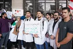 تجمع پرشور دانشگاهیان علوم پزشکی شیراز در محکومیت جنایات رژیم صهیونیستی‎