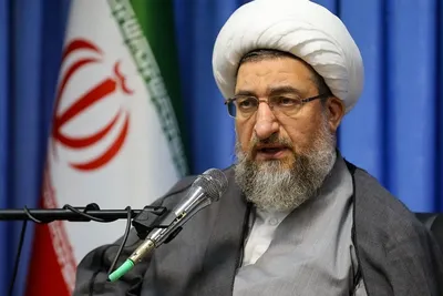 دیدار جمعی از فرماندهان نظامی و انتظامی با امام جمعه تبریز