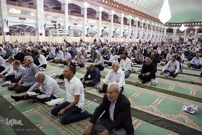 اقامه نماز عید قربان در تبریز‎‎