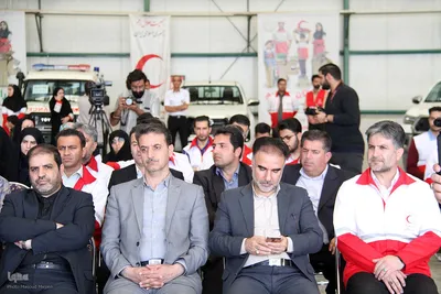 مراسم رونمایی از ۲۴ دستگاه خودروی امدادی هلال احمر یزد