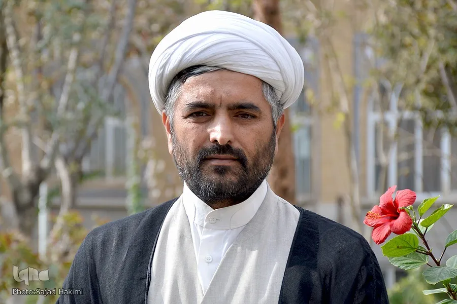 تعامل بزرگان حوزه و دانشگاه جنبه ظاهری پیدا کرده است