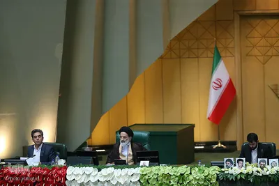 انتخاب هیئت رئیسه مجلس یازدهم برای سال اول