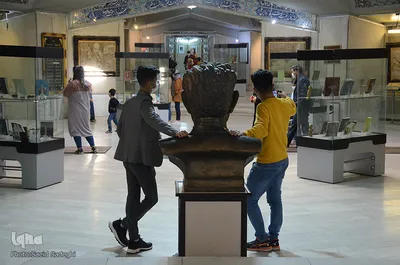 بازدید میهمانان و گردشگران نوروزی از مقبره الشعرا‎