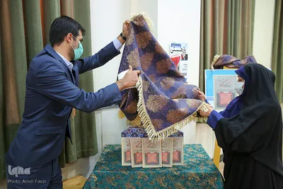 آیین رونمایی و نقد کتاب «راز هستی‎‎»