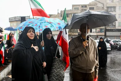 تحویل سال نو در میدان انقلاب تهران