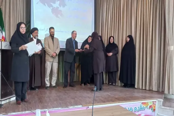 ۵۰ بانوی فرهنگی خیر کردستانی تجلیل شدند