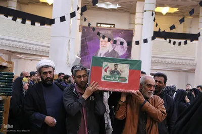 وداع با ۱۲ شهید جنگ رمضان استان فارس در حرم شاهچراغ(ع)