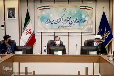 نشست کمیسیون تبلیغ و ترویج قرآن کریم
