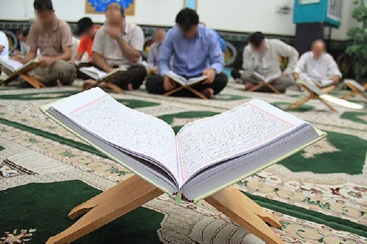 اندرزگاهی كه مربی قرآن تربیت می‌كند