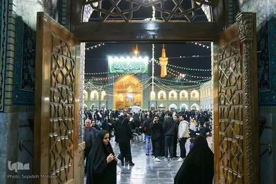 حرم مطهر رضوی در شب نیمه شعبان