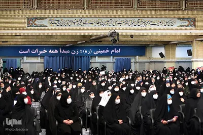 دیدار جمعی از بانوان فرهیخته کشور با رهبر انقلاب اسلامی