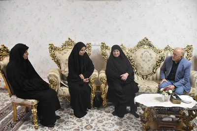 دیدار با خانواده شهدای غریب در لرستان