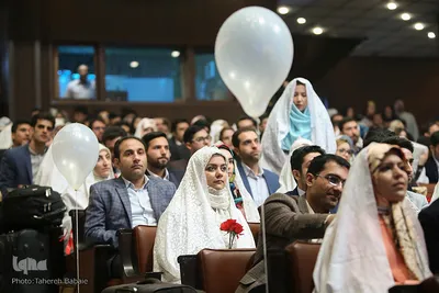 برگزاری مراسم ازدواج دانشجویی در جوار شهدای گمنام دانشگاه تهران
