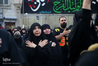 تجمع هیئات عزاداری و آیین نخل گردانی عصر تاسوعا
