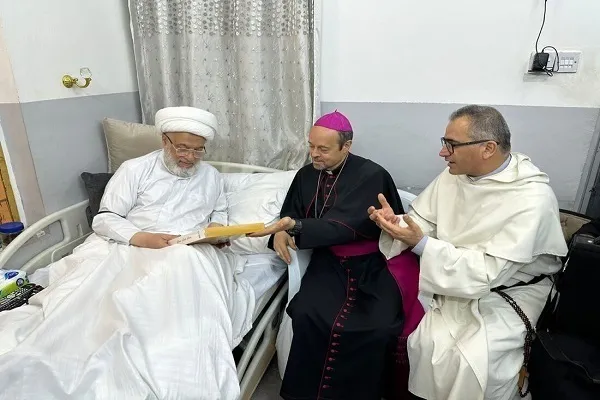 Clérigo iraquiano sênior destaca apoio à Palestina em reunião com delegação do Vaticano