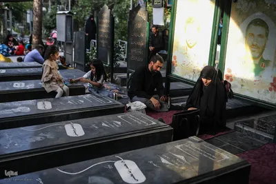 مراسم پرفیض دعای عرفه در گلزار شهدا تهران