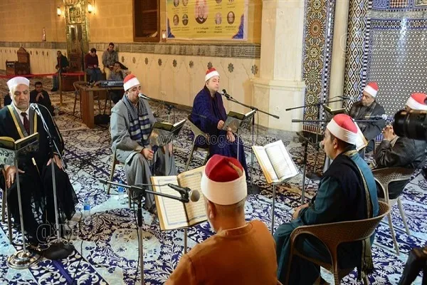 تنظيم مقرأة الختمة المرتلة للقرآن في مسجد الإمام الحسين(ع) بالقاهرة