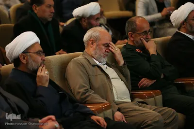 آیین اختتامیه جشنواره سراسری کبوتران حرم و رونمایی از شناسنامه شهید قاسم سلیمانی