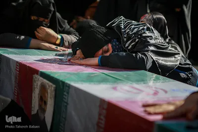 تشییع پیکر ۱۵۰ شهید گمنام در معراج الشهدا تهران