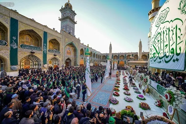 İmam Ali Türbesi hizmetlileri Hazret’in doğum yıldönümünü kutladı |fotoğraf