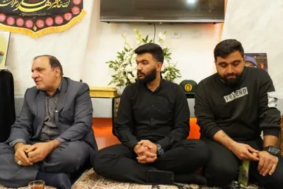 دیدار خانواده سه شهید جنگ رمضان در لرستان