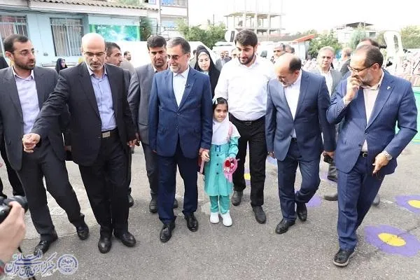 آیین استانی بازگشایی مدارس مازندران در مدرسه ابتدایی شاهد قائمشهر با حضور دختر شهید بلباسی
