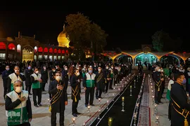 مراسم شام غریبان و لاله گردانی خادمین حرم شاهچراغ (ع)