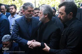 مراسم تشییع جنازه عزت الله انتظامی