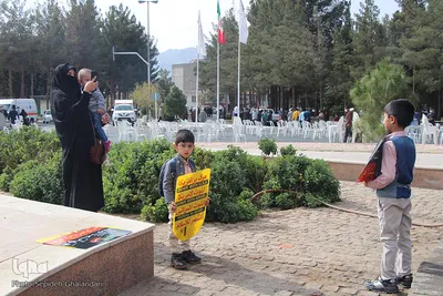 دهه نودی‌ها در یوم الله 13 آبان 1400