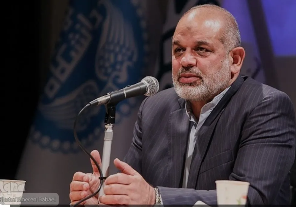 توسعه شهری با محوریت بقاع متبرکه صورت گیرد