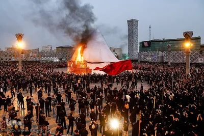 آیین خیمه سوزان در میدان امام حسین(ع)