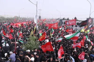 جلوه هایی از شکوه حضور مردم در تشییع با عظمت آقای شهید ایران در قم عکاس: احمدرضا مداح