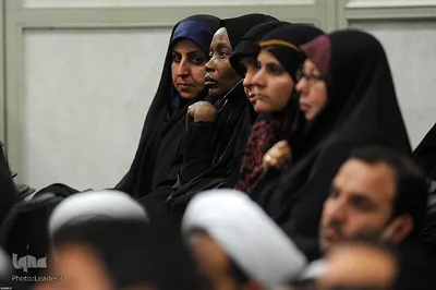 دیدار اعضای کنگره نقش شیعه درگسترش‌علوم‌اسلامی با رهبرانقلاب