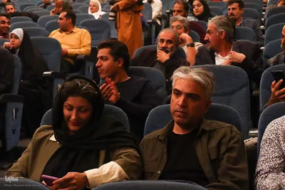 نشست صمیمانه ریاست سازمان سینمایی کشور با هنرمندان و فعالان سینمایی استان فارس