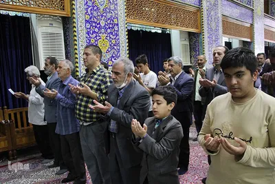 نماز عید فطر در مسجد روضه محمدیه یزد