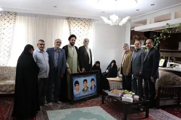 خانواده شهیدان «امینی بیات» در قم تقدیر شدند
